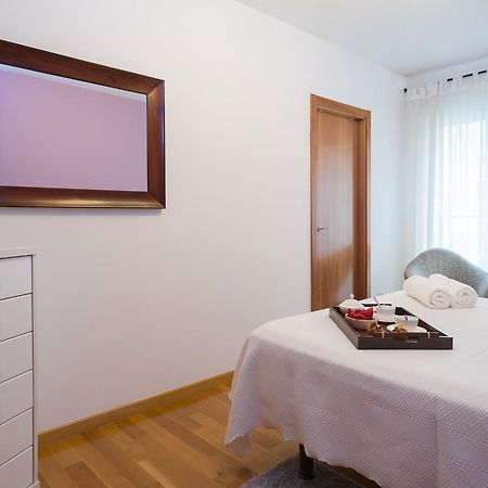 Alojamiento Santa Maria Milladoiro Zewnętrze zdjęcie